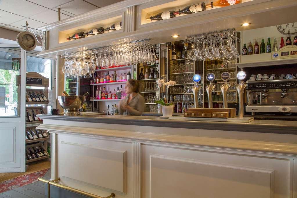 Brit Hotel Le Lion D'Or Chinon Restaurante foto