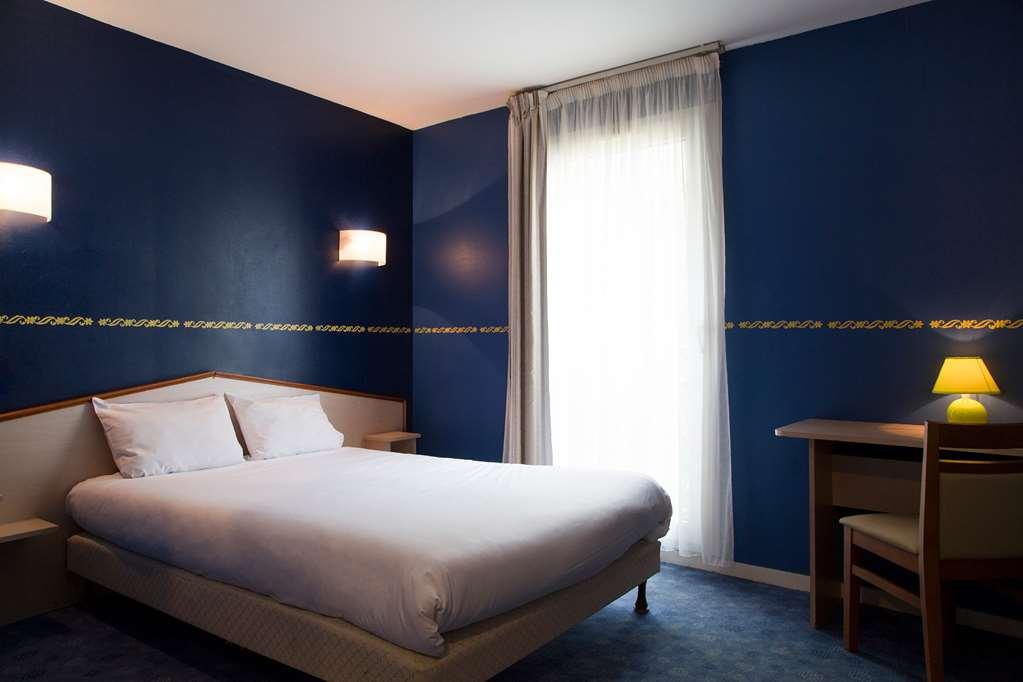 Brit Hotel Le Lion D'Or Chinon Quarto foto